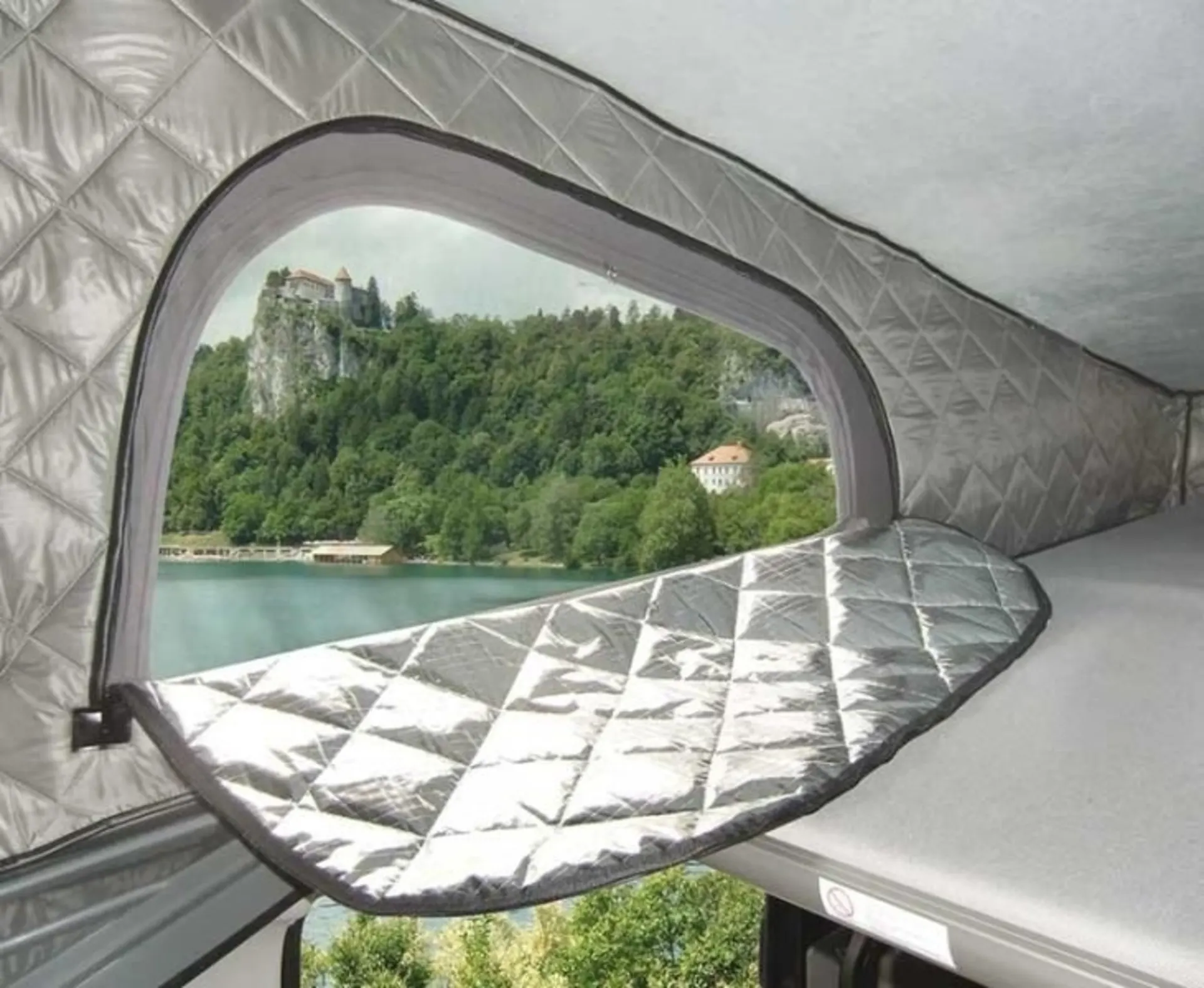 Thermomatten für VW T5/6 mit kurzem Radstand und Zeltbalg-Isolation für California ab 03 und California Beach ab 6/10