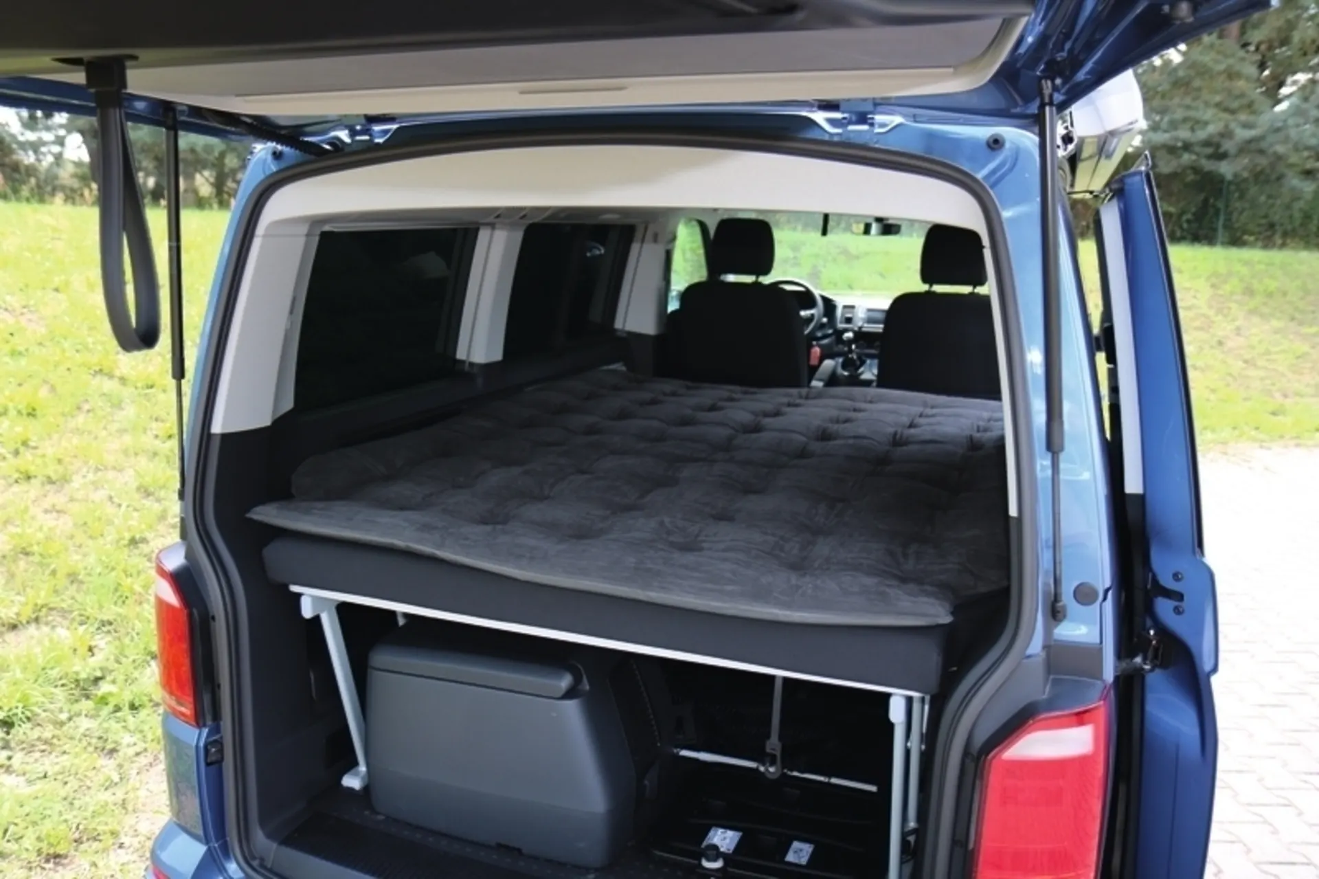 Matelas Camp 4 Even pour VW T4, T5 et T6 Multivan et California Beach Matelas Camp 4 Even pour VW T4, T5 et T6 Multivan et California Beach
