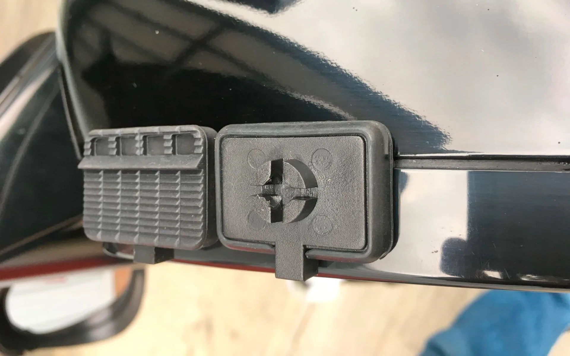 Milenco Aero LR Pads Klemmen für Außenspiegel 4er Set für Land Rover Discovery ab Bj. 2014