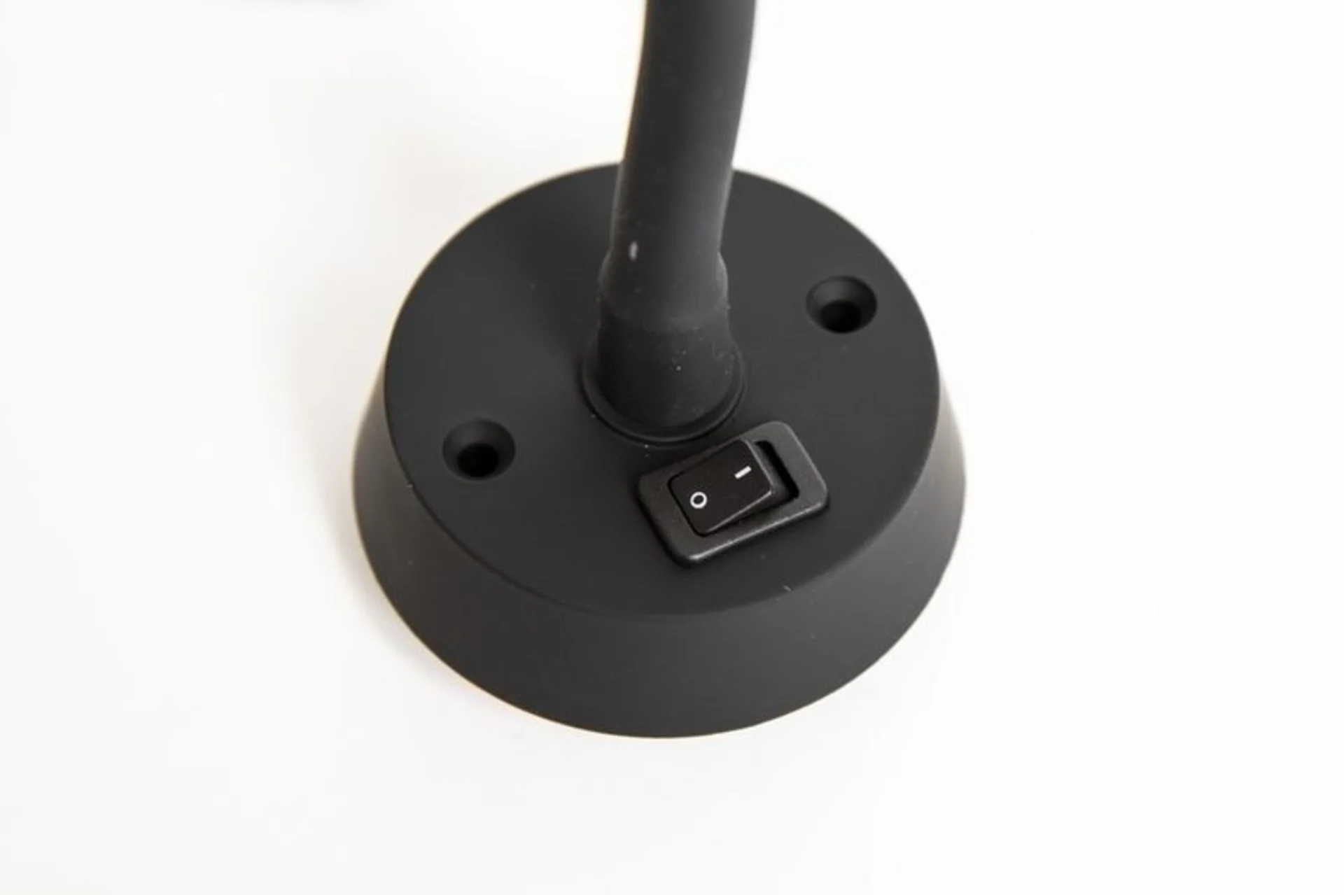 Flexibler LED Spot von Carbest in mattem Schwarz
