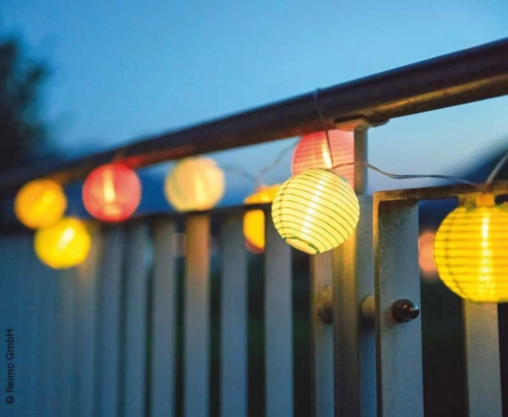 Guirlande lumineuse solaire Carbest avec 10 LED colorées, module solaire et batterie inclus