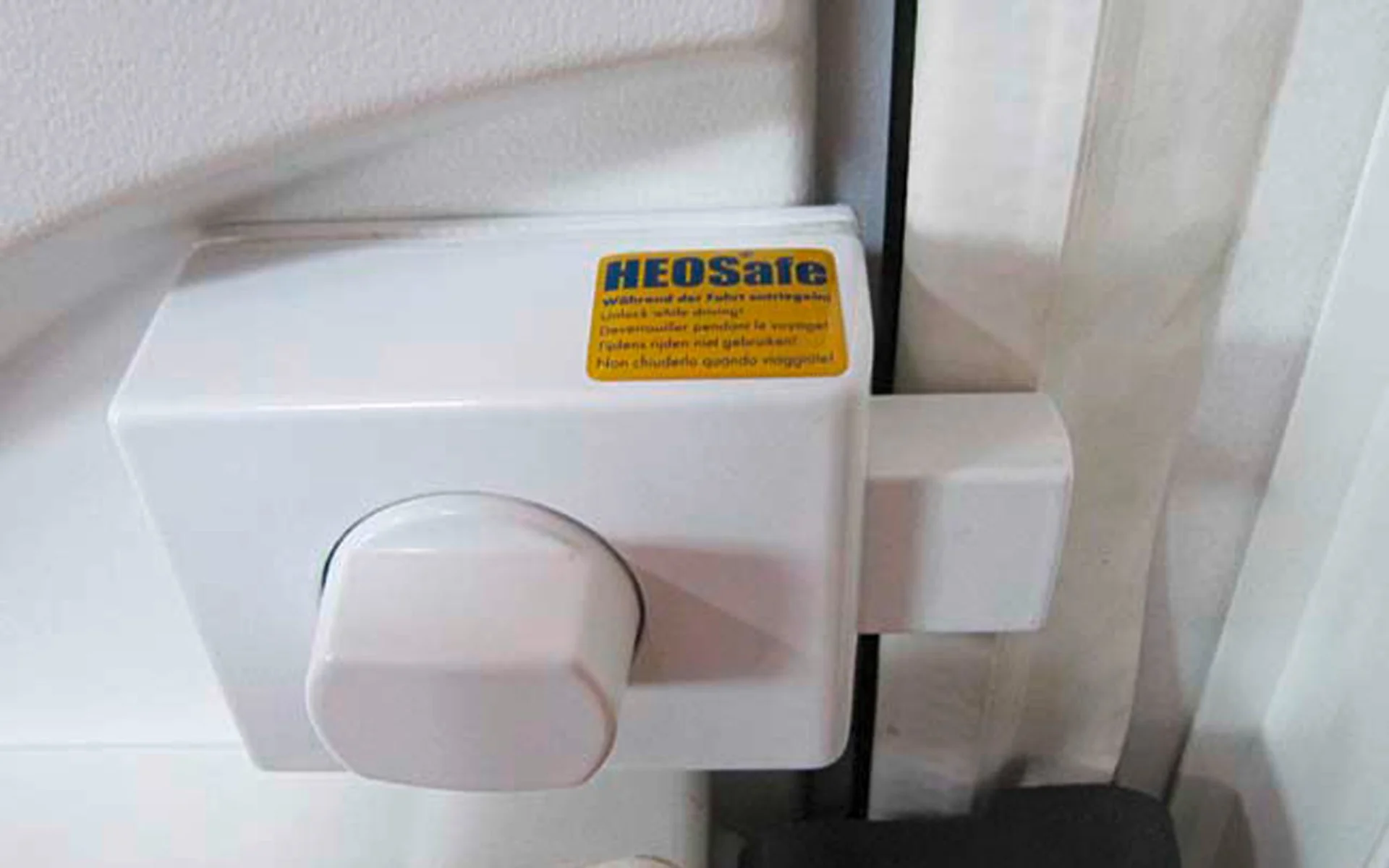 Sécurité de porte Ducato à partir de 09/2021 avec bouton rotatif et 3 serrures supplémentaires (même fermeture)