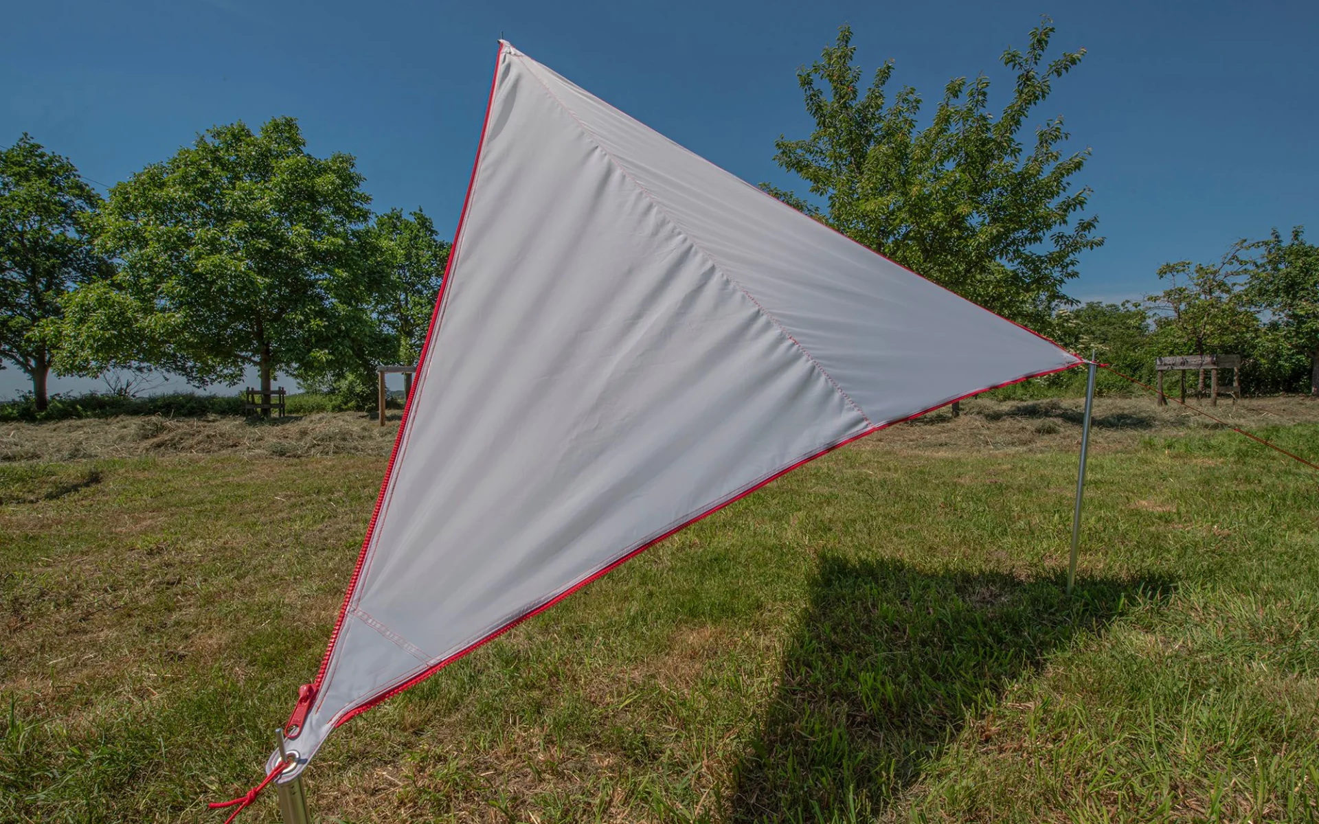 Voile d'ombrage Bent Zip-Canvas Gris/RV Rouge