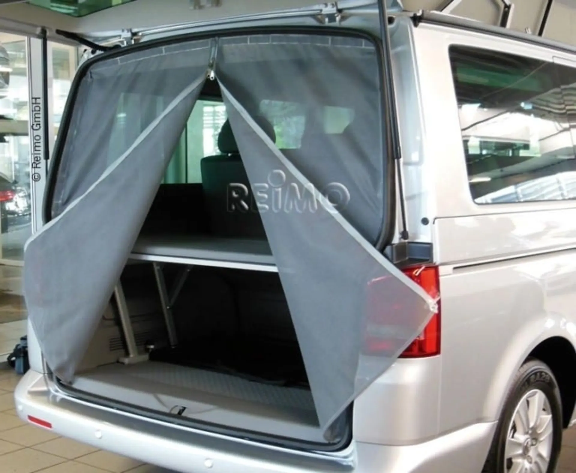 Moskitonetz VW T5, Hecktür, Reissverschluss mittig