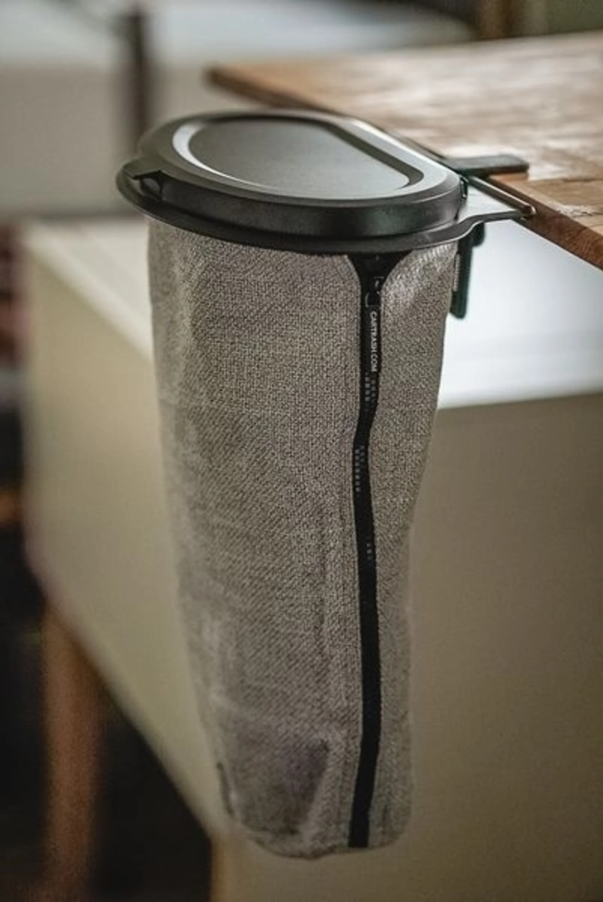 Flextrash Mülleimer aus recycelten PET-Flaschen, waschbar, 9 Liter, grau