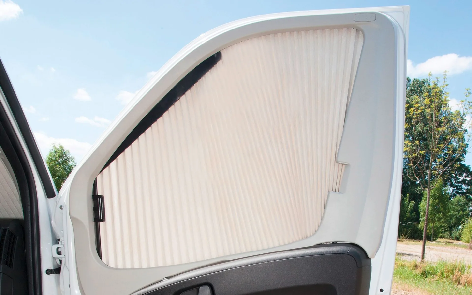 Remis Fahrerhausverdunkelung REMIfront IV rechtes Seitenfenster für Fiat Ducato (Modell X250) 2006 - 2016