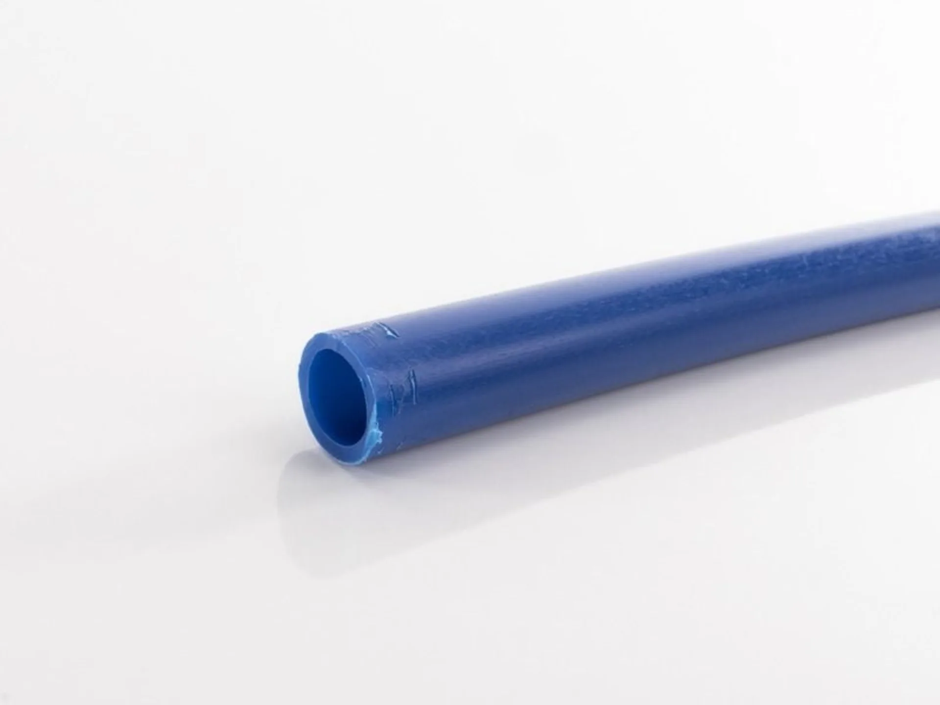 Kaltwasserrohr für Rohrsysteme mit einem Durchmesser von 12 mm und einer maximalen Belastbarkeit von 12 bar