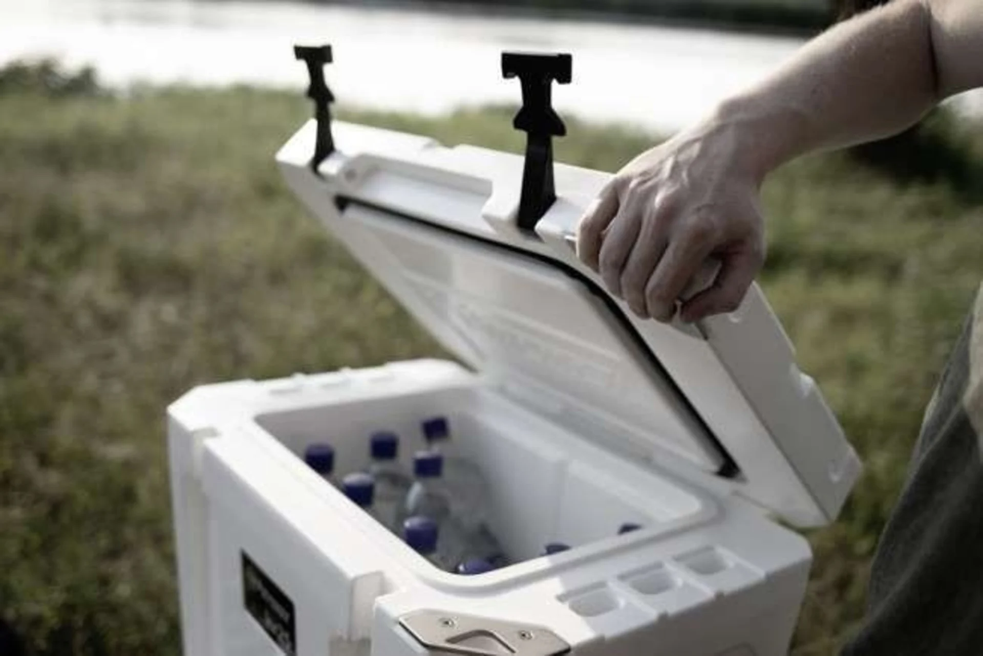 Petromax Passiv-Kühlbox 25 Liter weiß