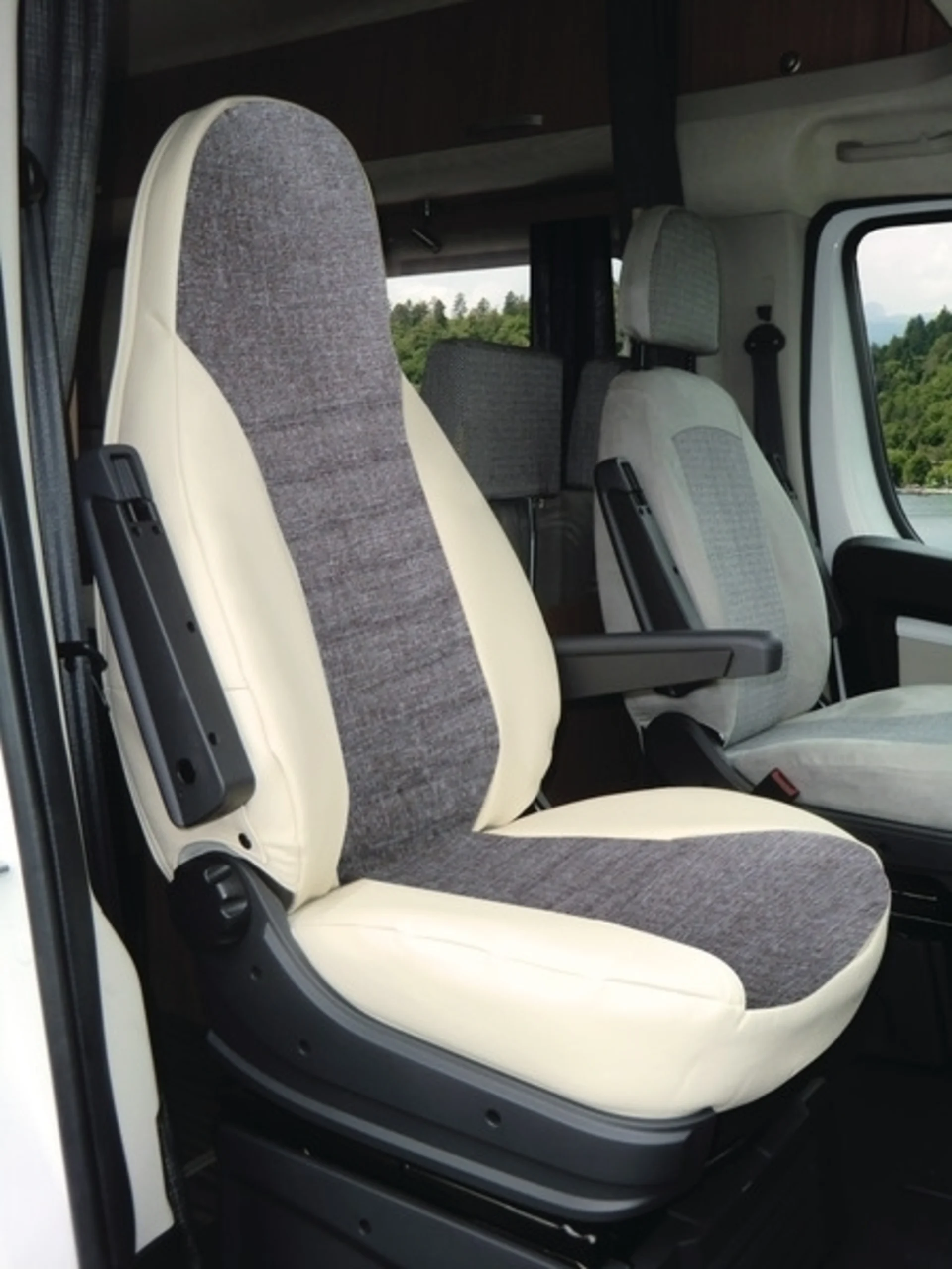 Carbest Schonbezug für Fiat Ducato ab Bj. 2007, Beige / Grau