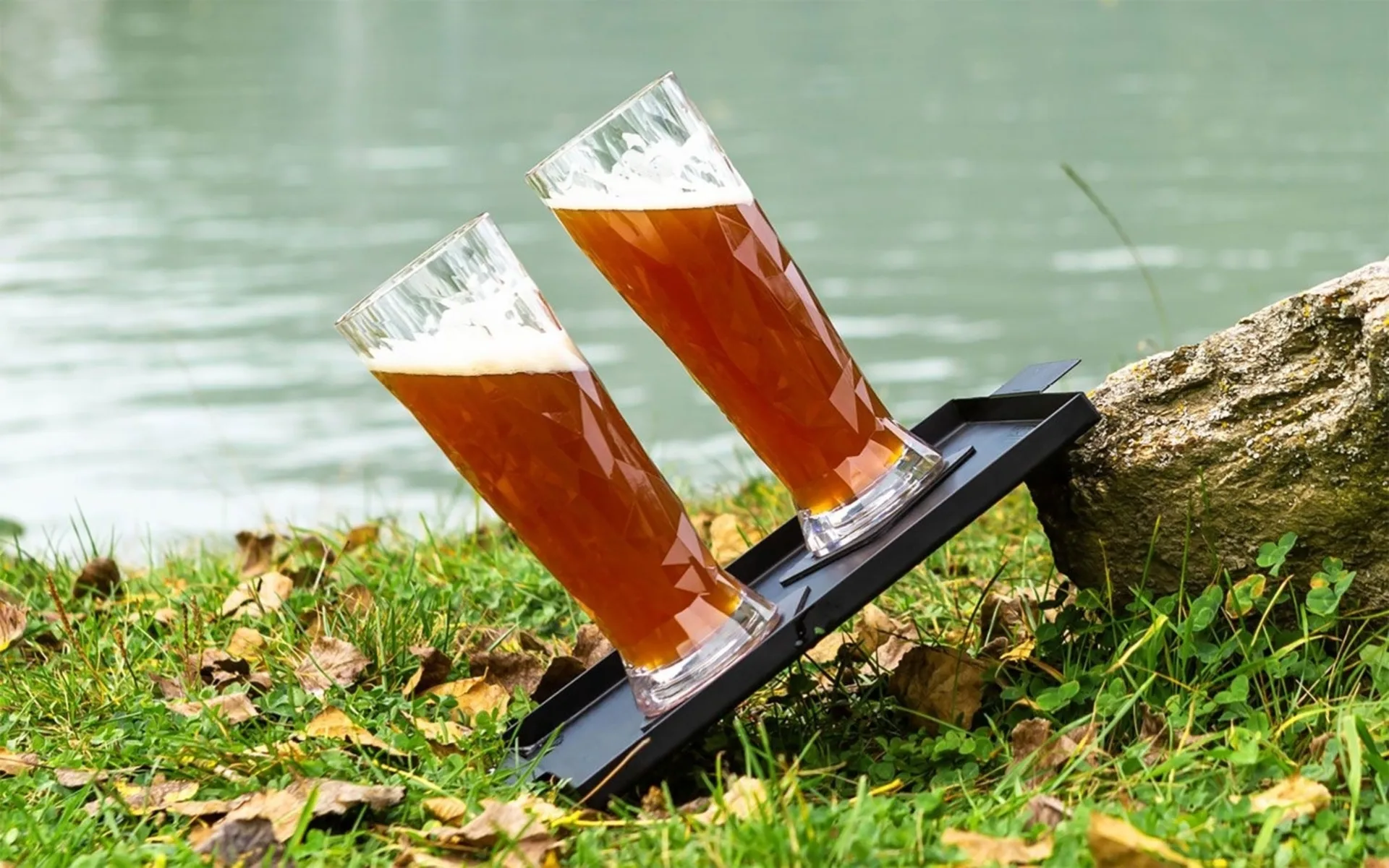 silwy® Magnet-Bier-Kunststoffgläser inkl. Metall-Nano-Gel-Pad 2 Stk. (500 ml)
