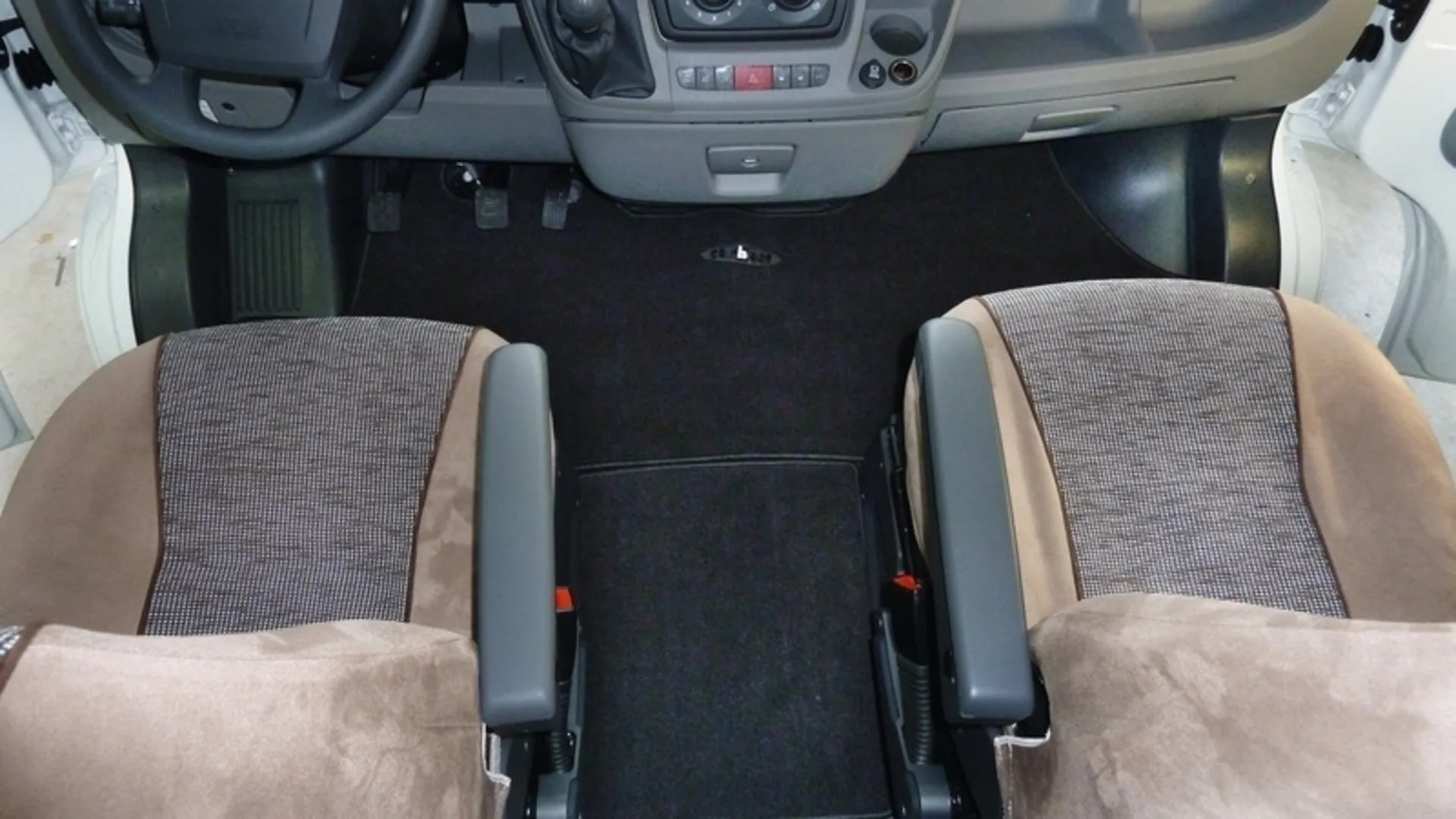 Fahrerhaus-Fußmatten für Fiat Ducato, Peugeot Boxer, Citroen Jumper ab Bj.07