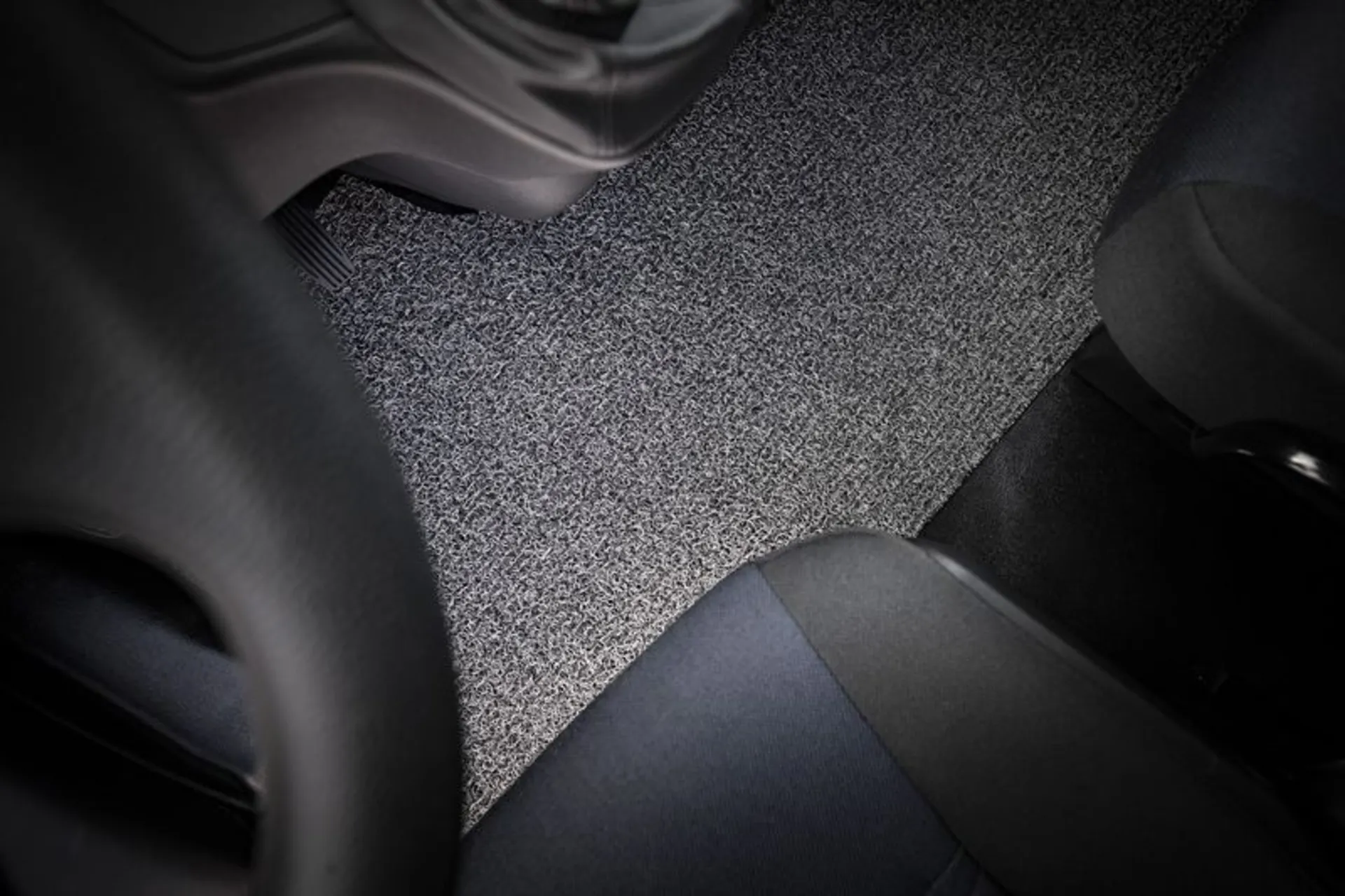 Fussmatte aus Weich-PVC für Mercedes Sprinter 2006-2018, 10 mm stark mit Antirutsch-Unterseite