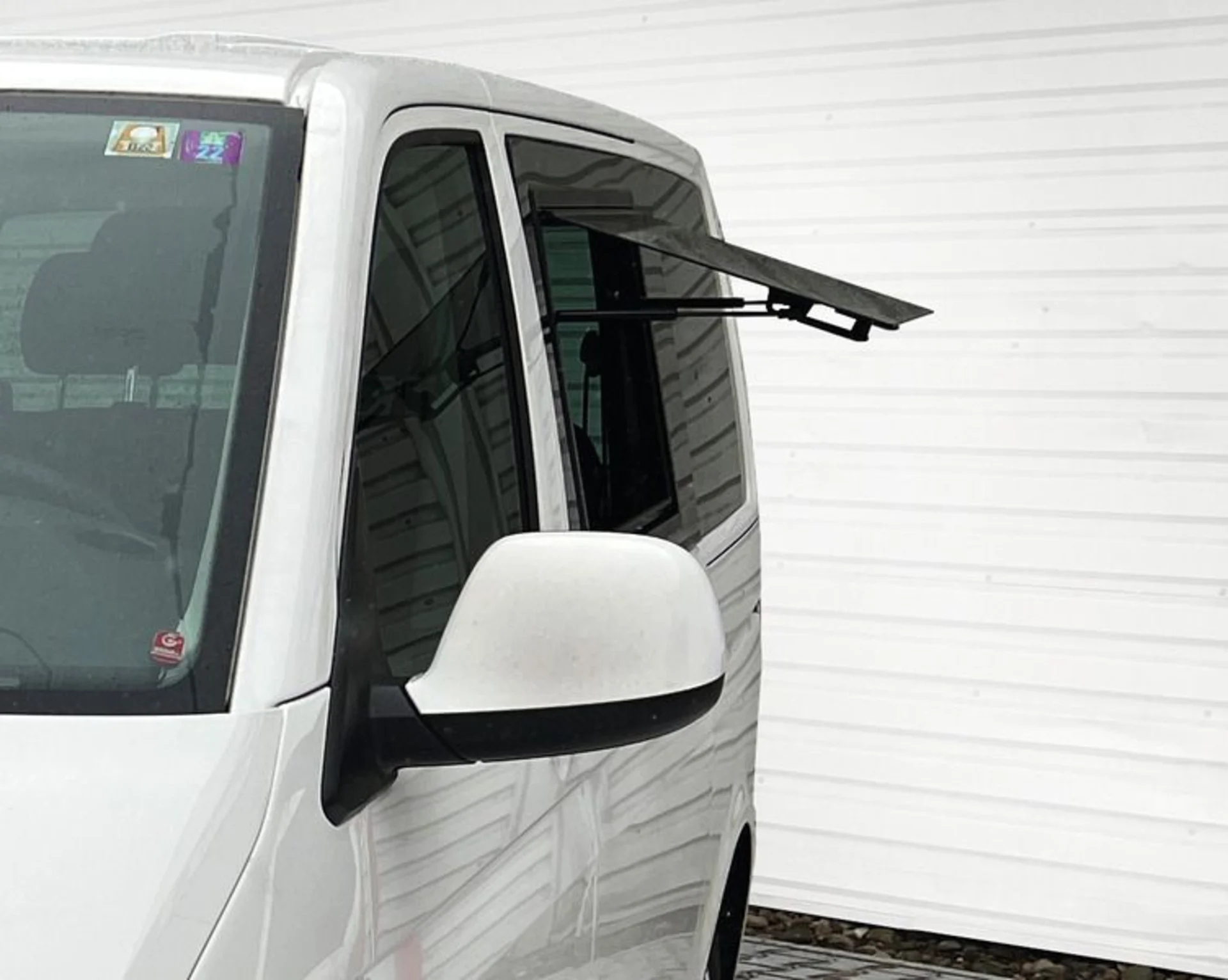 VW T6.1 / T6 / T5 Fenêtre en verre véritable avec vitre à projection intégrée pour l'avant gauche